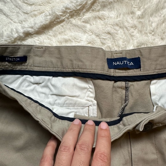 Nautica Men’s Stretch Chino Shorts Khaki Beige Size 36W - Picture 3 of 3